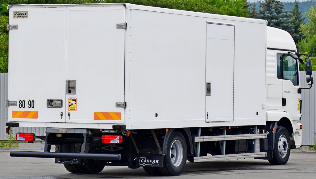 MAN TGM 12.290* KOFFER 6,00 m * TOPZUSTAND - Box truck: picture 4 MAN TGM 12.290* KOFFER 6,00 m * TOPZUSTAND - Box truck: picture 4
