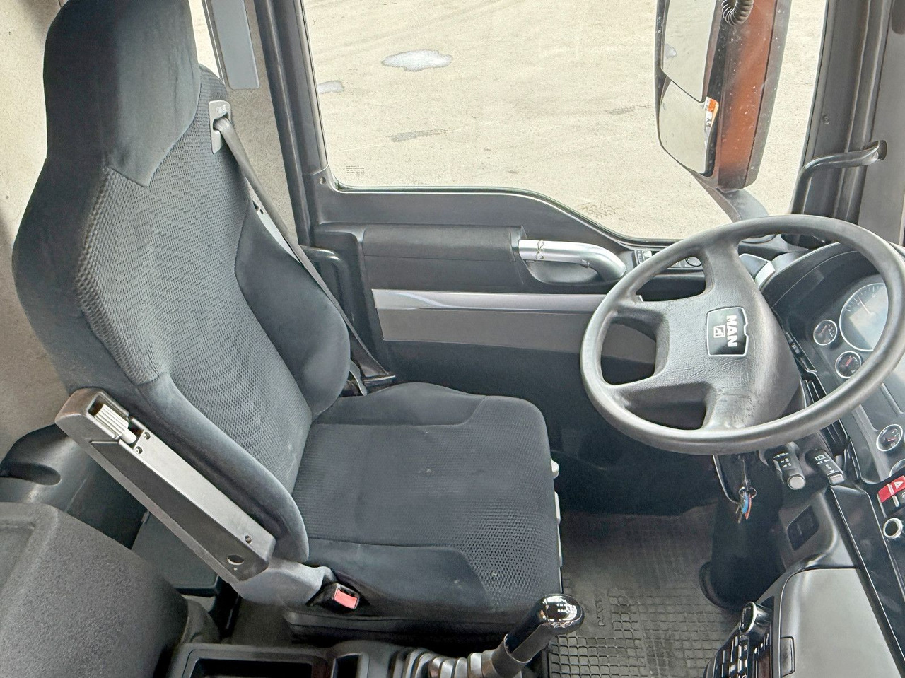 Leasing of  MAN TGS 35.360 KIPPER * 8x6 * TOPZUSTAND MAN TGS 35.360 KIPPER * 8x6 * TOPZUSTAND: picture 9
