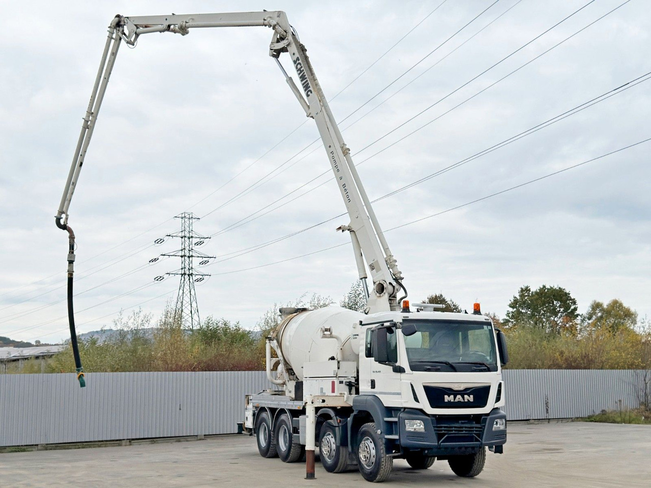 MAN TGS 35.400 BETONPUMPE * 8x4 / TOPZUSTAND - Concrete pump truck: picture 3 MAN TGS 35.400 BETONPUMPE * 8x4 / TOPZUSTAND - Concrete pump truck: picture 3