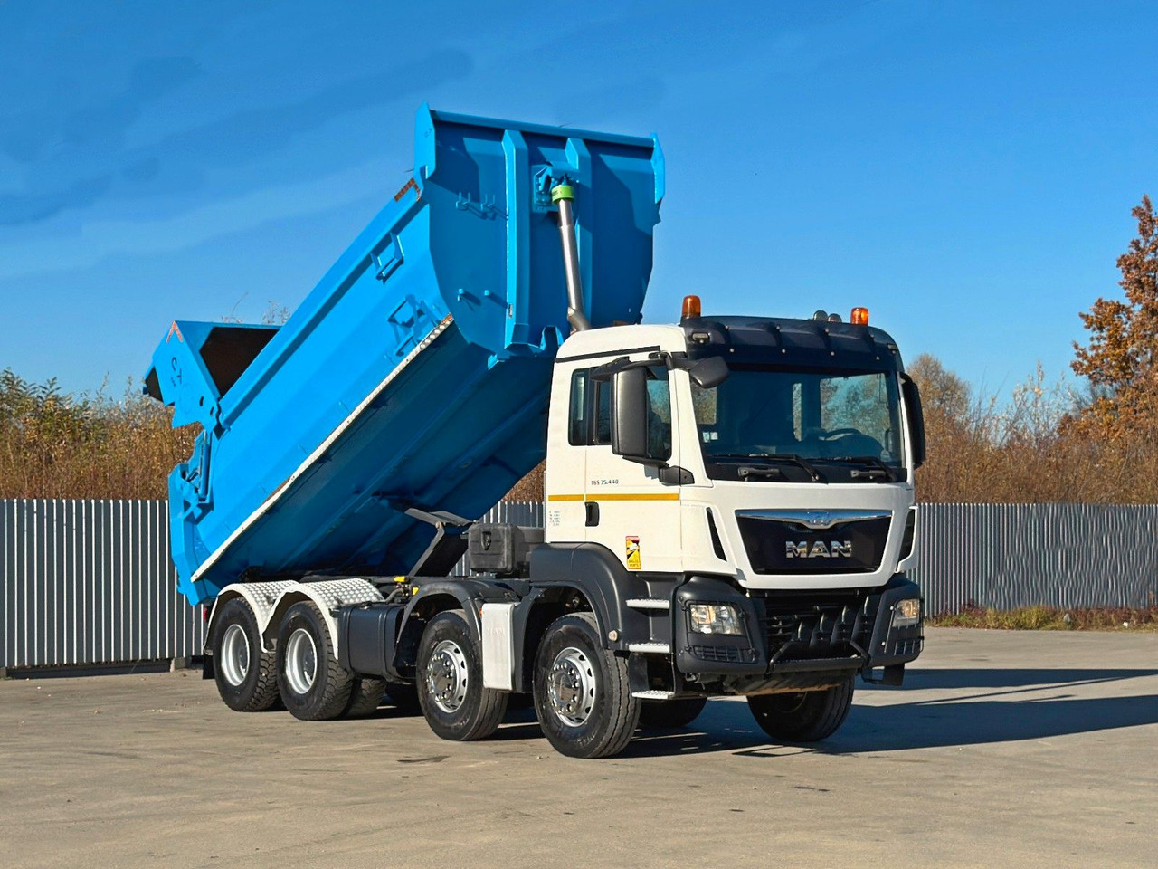 MAN TGS 35.440 * KIPPER WANNA * 8x4 * TOP - Tipper, Crane truck: picture 3 MAN TGS 35.440 * KIPPER WANNA * 8x4 * TOP - Tipper, Crane truck: picture 3