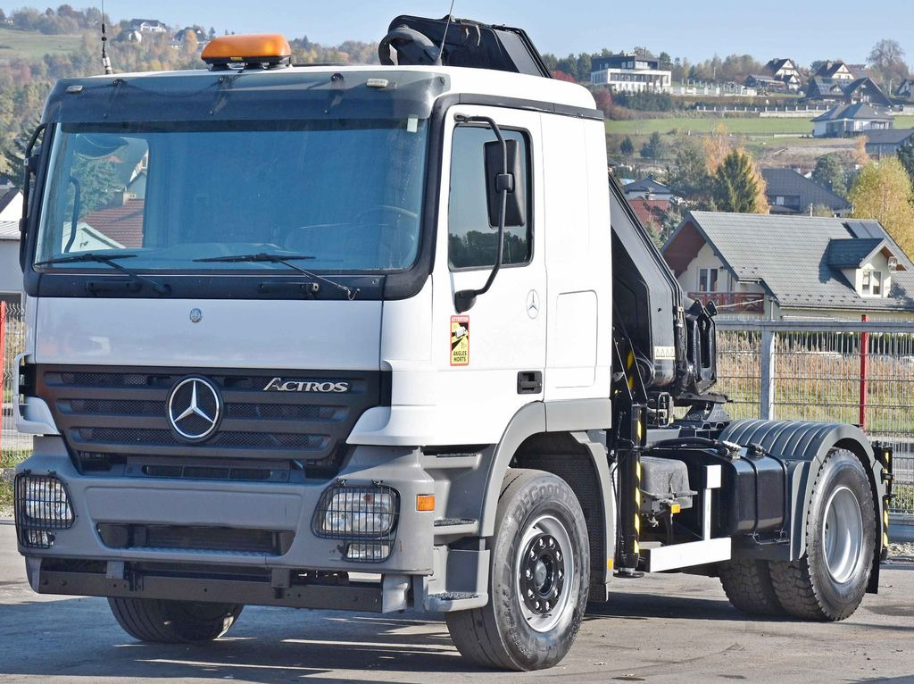 Mercedes-Benz ACTROS 1844 * Sattelzugmaschine *HIAB 330-5/FUNK Mercedes-Benz ACTROS 1844 * Sattelzugmaschine *HIAB 330-5/FUNK - Crane truck, Tractor unit: picture 4 Mercedes-Benz ACTROS 1844 * Sattelzugmaschine *HIAB 330-5/FUNK Mercedes-Benz ACTROS 1844 * Sattelzugmaschine *HIAB 330-5/FUNK - Crane truck, Tractor unit: picture 4