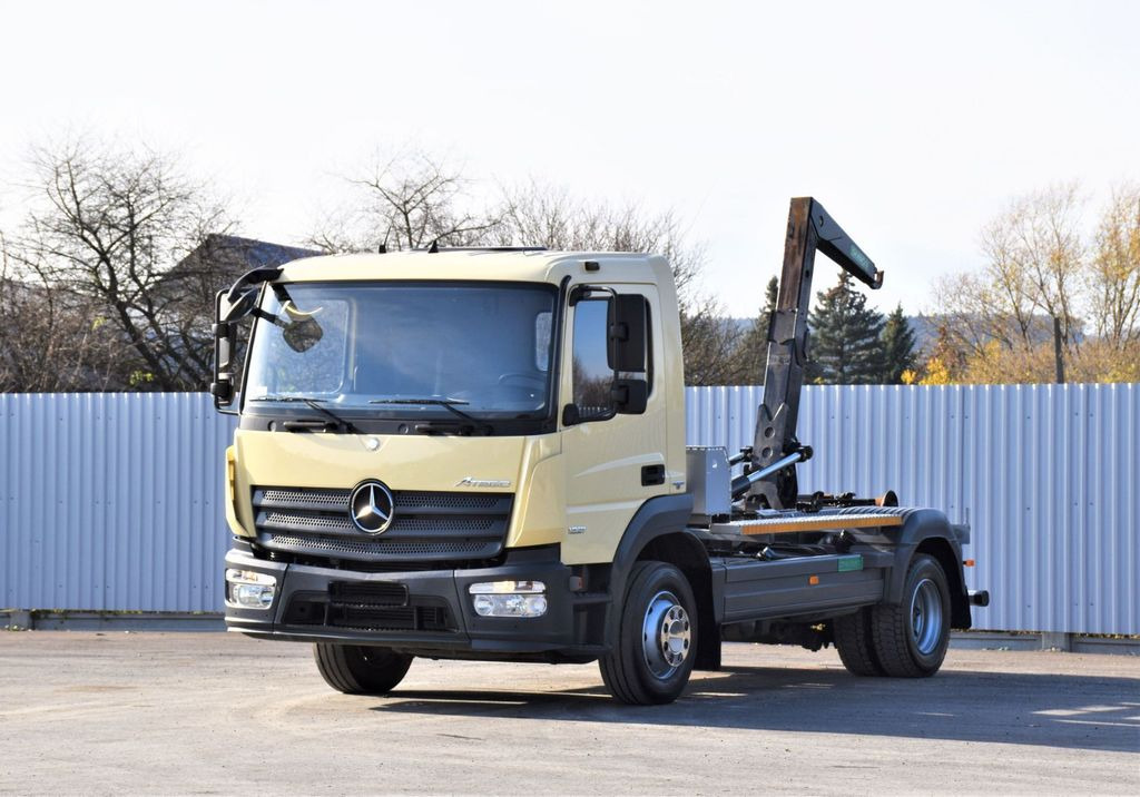 Mercedes-Benz ATEGO 1221 * ABROLLKIPPER * TOPZUSTAND - Hook lift truck, Crane truck: picture 2 Mercedes-Benz ATEGO 1221 * ABROLLKIPPER * TOPZUSTAND - Hook lift truck, Crane truck: picture 2
