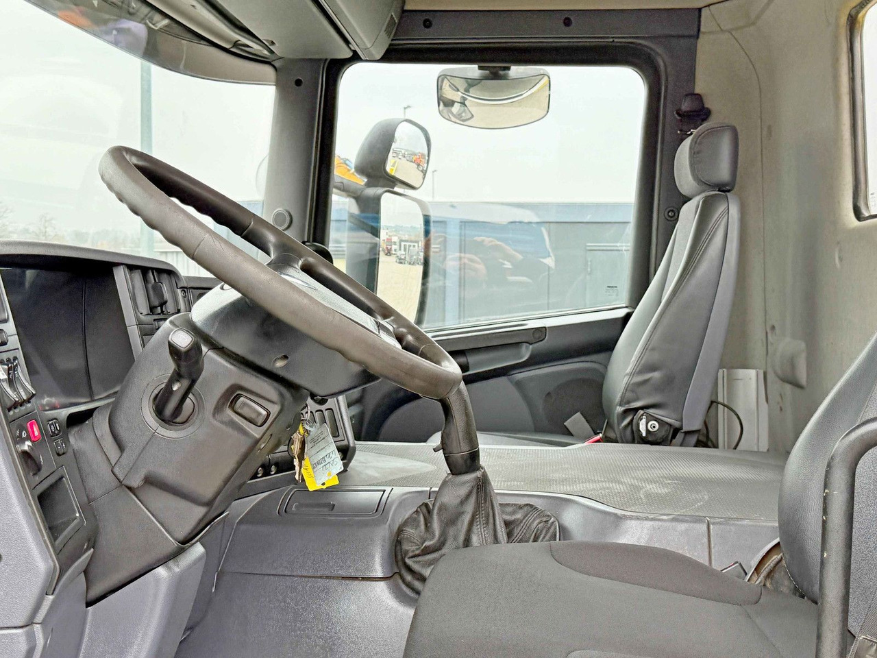 Tow truck Scania P 270 * ABSCHLEPPWAGEN 9,15 m * TOPZUSTAND: picture 8