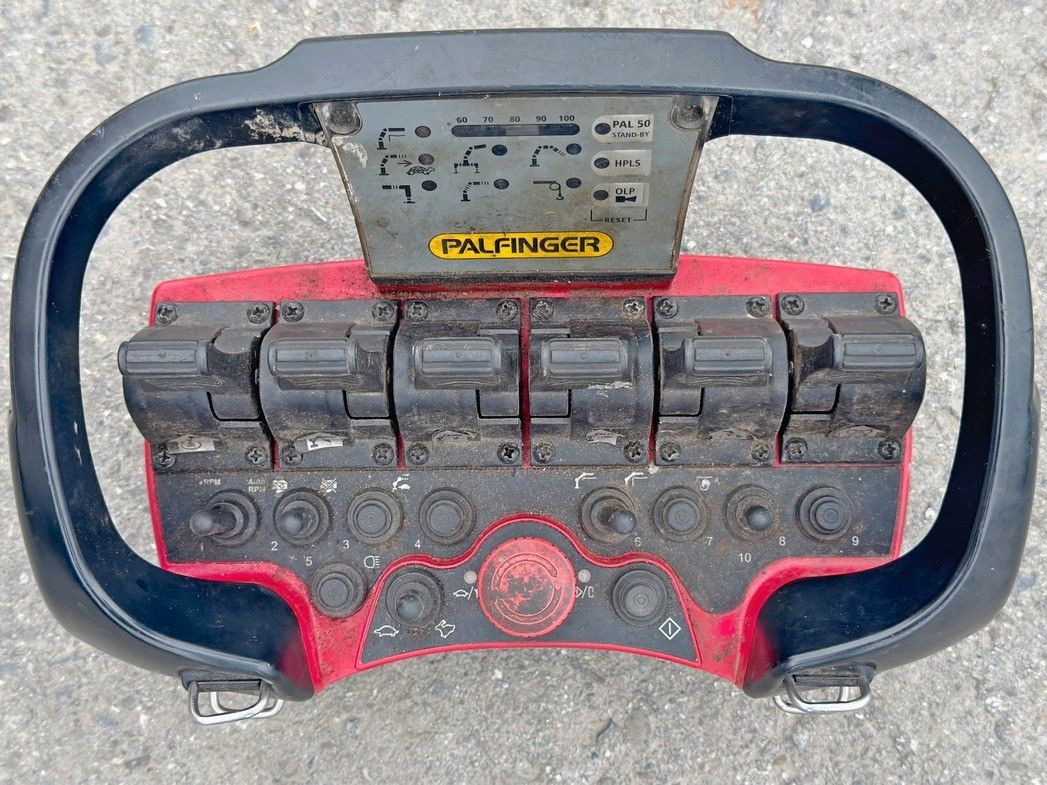 Leasing of Scania R 420 KIPPER 4,15 m * PK 11002/FUNK * sandblaste Scania R 420 KIPPER 4,15 m * PK 11002/FUNK * sandblaste: picture 15 Leasing of Scania R 420 KIPPER 4,15 m * PK 11002/FUNK * sandblaste Scania R 420 KIPPER 4,15 m * PK 11002/FUNK * sandblaste: picture 15