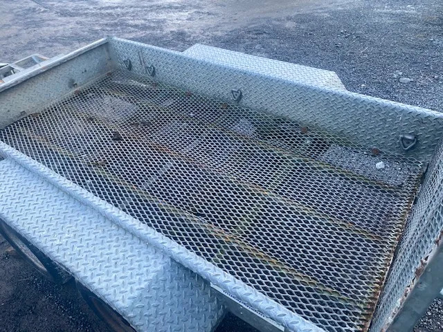 Used Indespension trailer 8x4 with ramp - Plant trailer: picture 4 Used Indespension trailer 8x4 with ramp - Plant trailer: picture 4