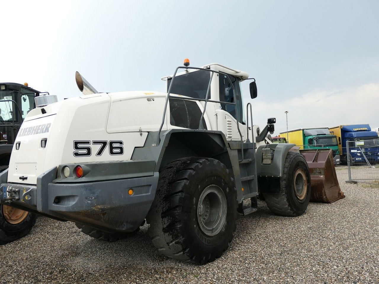 Wheel loader Liebherr L 576: picture 14