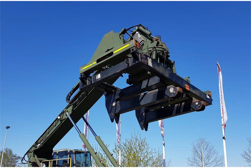 Kalmar Foldable Forks Attachment for ISO Spreaders - Attachment for Material handling equipment: picture 2 Kalmar Foldable Forks Attachment for ISO Spreaders - Attachment for Material handling equipment: picture 2