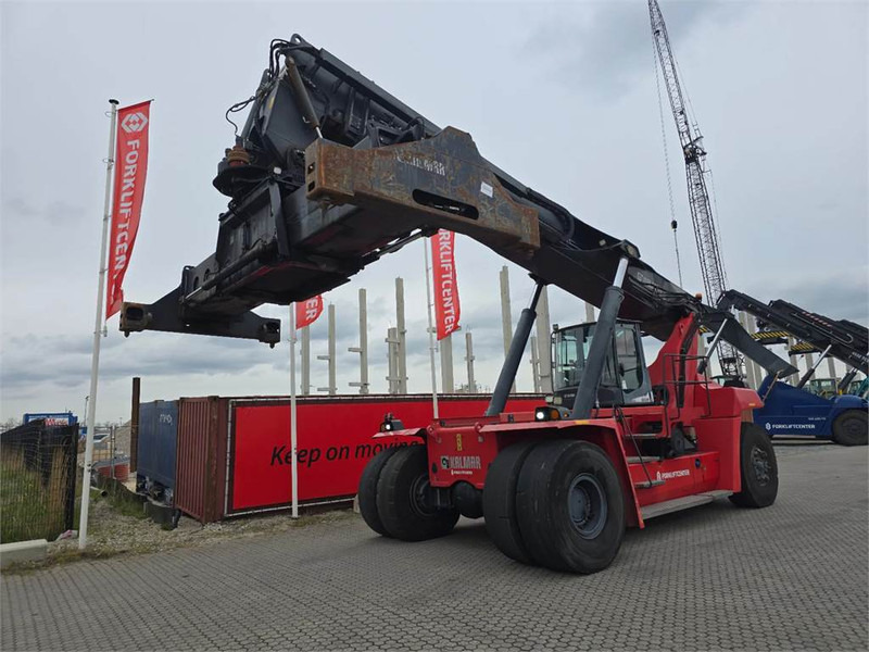 Kalmar DRG450-60S5 - Reach stacker: picture 4 Kalmar DRG450-60S5 - Reach stacker: picture 4
