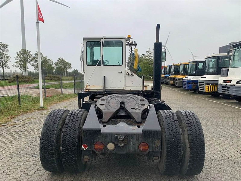 Kalmar Ottawa 50 - Terminal tractor: picture 5 Kalmar Ottawa 50 - Terminal tractor: picture 5