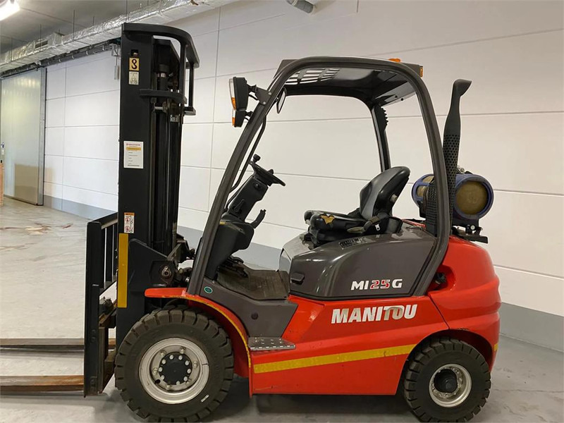 Manitou MI25G - LPG forklift: picture 2 Manitou MI25G - LPG forklift: picture 2