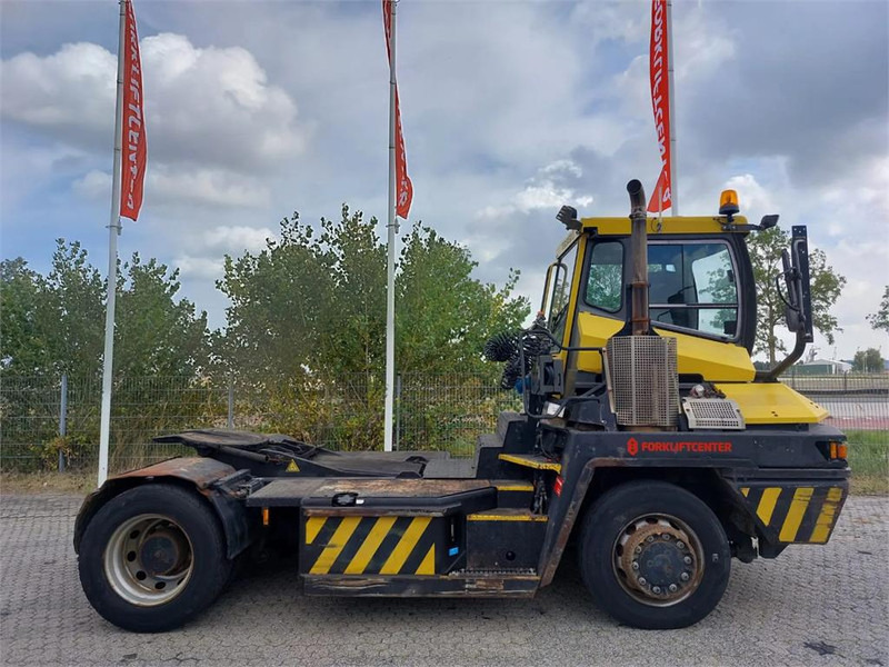 Terberg RT282 4x4 - Terminal tractor: picture 3 Terberg RT282 4x4 - Terminal tractor: picture 3