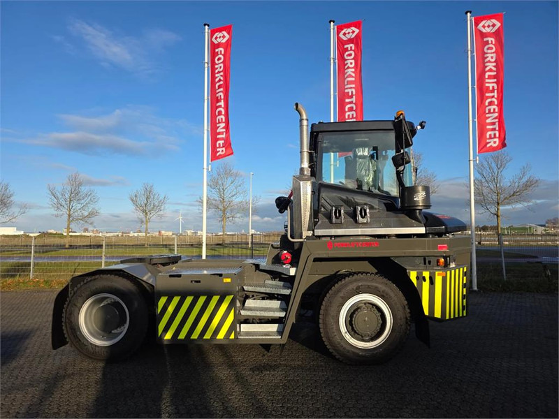 Terberg RT403 4x4 - Terminal tractor: picture 3 Terberg RT403 4x4 - Terminal tractor: picture 3