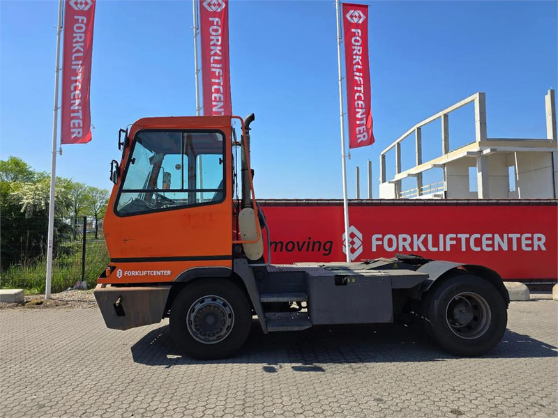 Terberg YT182 - Terminal tractor: picture 4 Terberg YT182 - Terminal tractor: picture 4