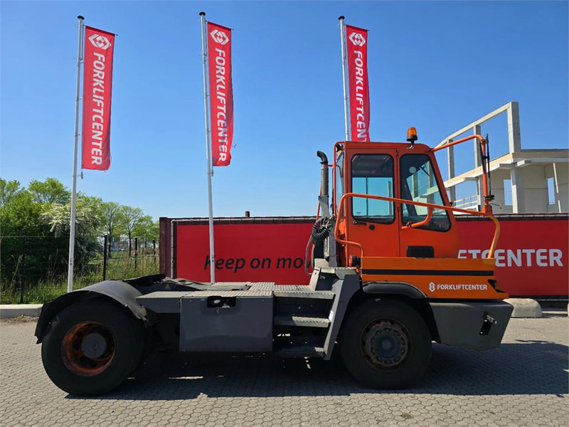 Terberg YT182 - Terminal tractor: picture 3 Terberg YT182 - Terminal tractor: picture 3