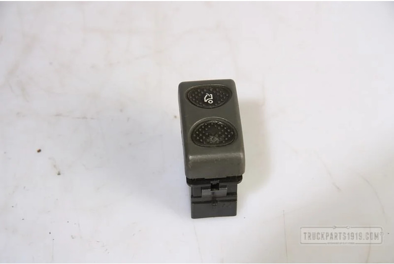 Iveco Electrical System Dakluik schakelaar - Dashboard for Truck: picture 1 Iveco Electrical System Dakluik schakelaar - Dashboard for Truck: picture 1