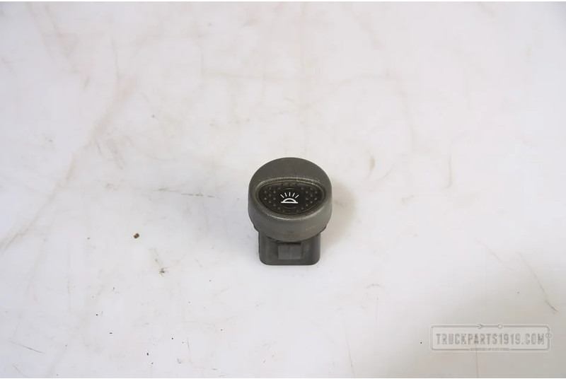 Iveco Electrical System Licht schakelaar - Dashboard for Truck: picture 1 Iveco Electrical System Licht schakelaar - Dashboard for Truck: picture 1