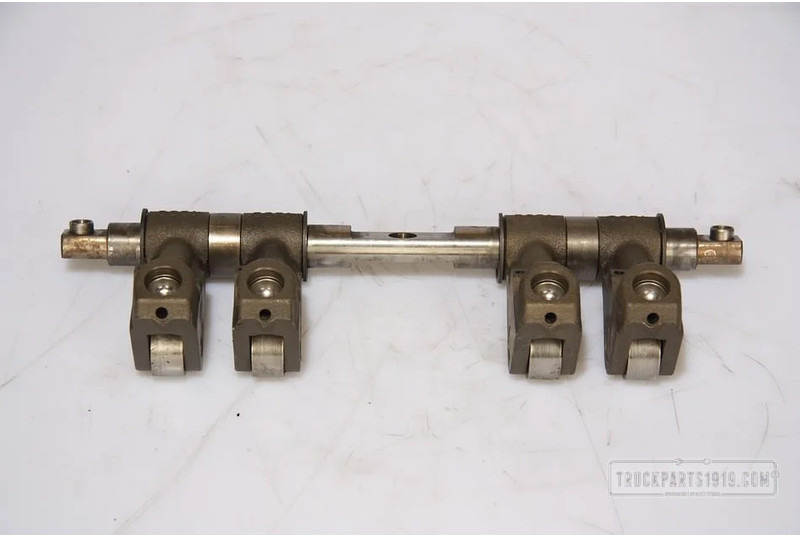 Scania Engines & Parts Scania Rolstoteras cpl. Used - Cylinder head for Truck: picture 1 Scania Engines & Parts Scania Rolstoteras cpl. Used - Cylinder head for Truck: picture 1