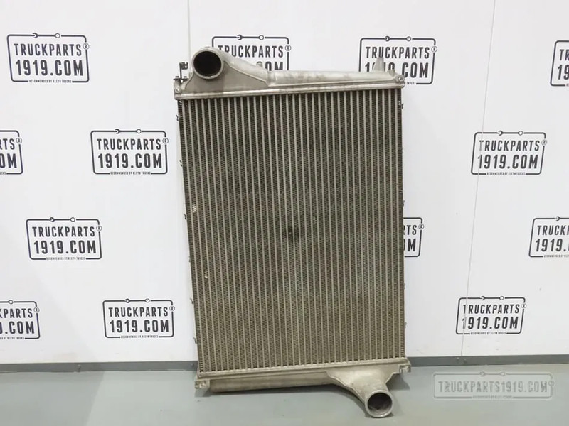 Volvo 21209725 Interkoeler - Radiator for Truck: picture 1 Volvo 21209725 Interkoeler - Radiator for Truck: picture 1