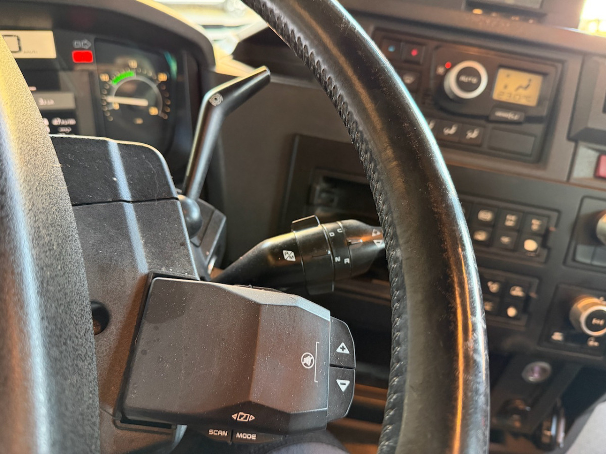 Tipper RENAULT C520 8x4 Wechselsystem Siloki + Kipper: picture 12