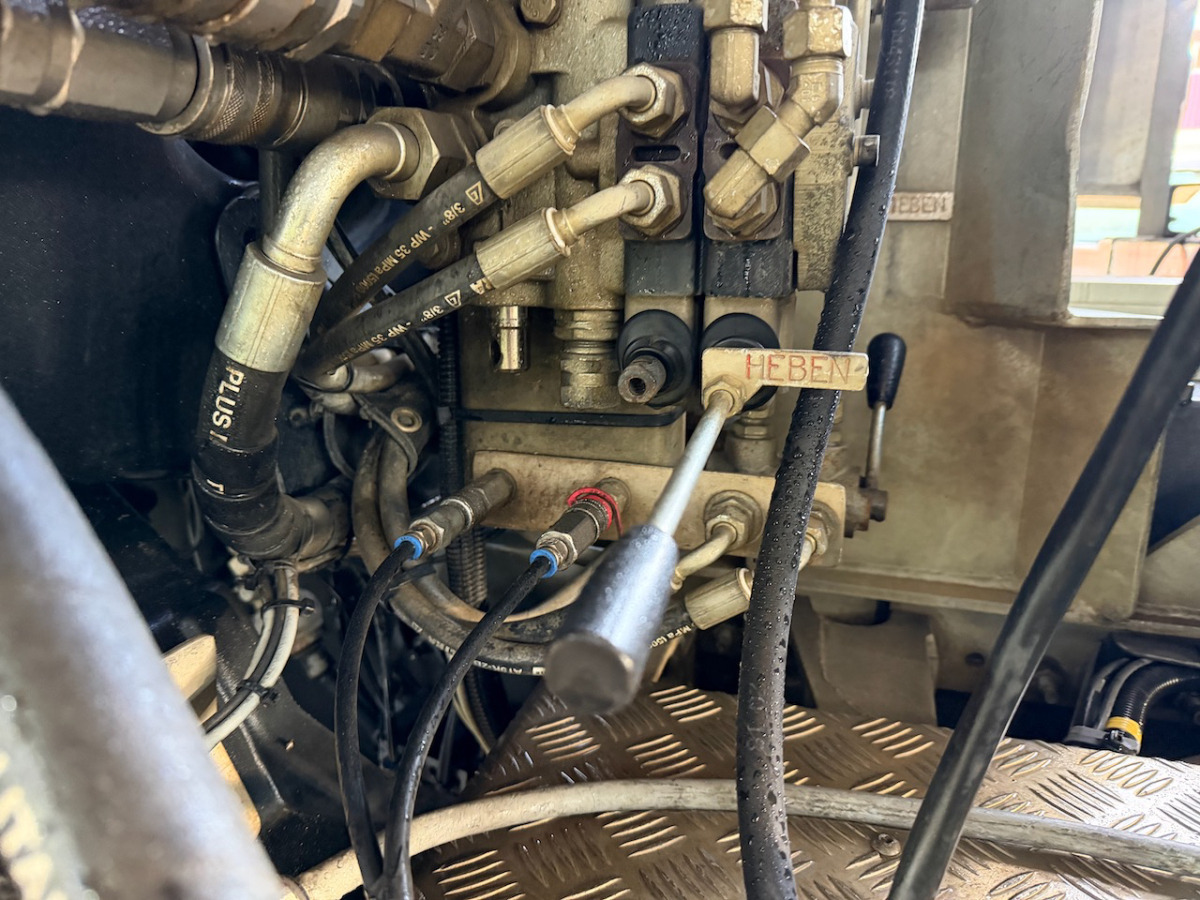 Tipper RENAULT C520 8x4 Wechselsystem Siloki + Kipper: picture 16