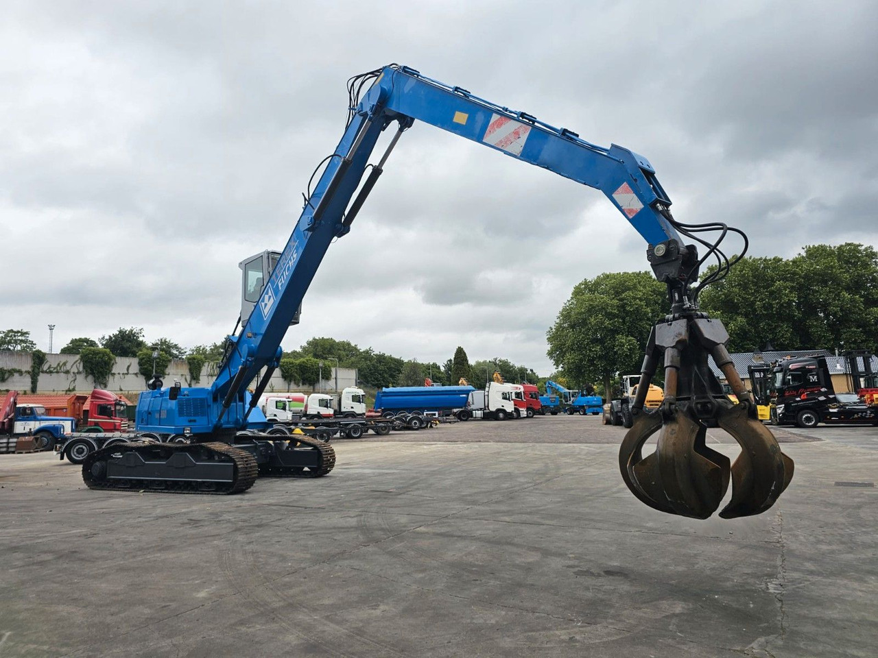 Fuchs RHL 350 Umschlagbagger Mit Verstellbare Raupen - Bulldozer: picture 2 Fuchs RHL 350 Umschlagbagger Mit Verstellbare Raupen - Bulldozer: picture 2