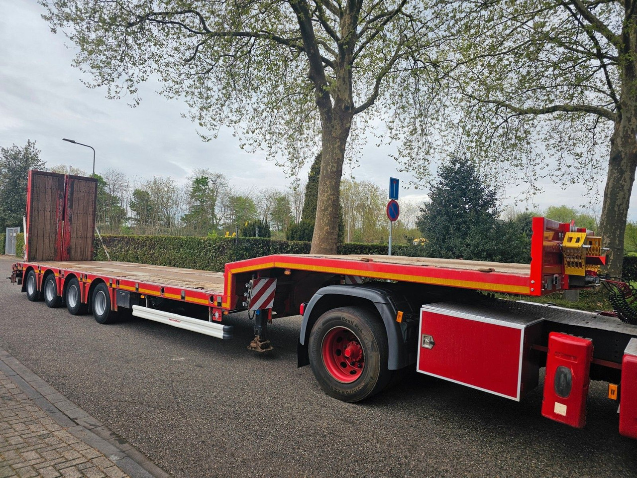 Kässbohrer LB4E Semie Tieflader Mit Rampen - Low loader semi-trailer: picture 3 Kässbohrer LB4E Semie Tieflader Mit Rampen - Low loader semi-trailer: picture 3
