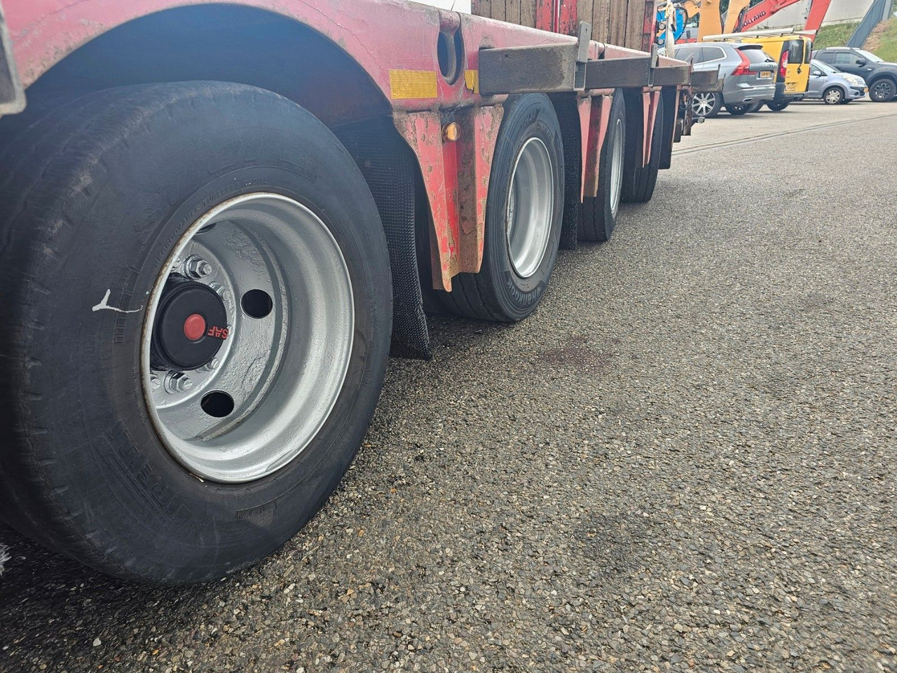 Low loader semi-trailer Kässbohrer LB4E Semie Tieflader Mit Rampen: picture 15