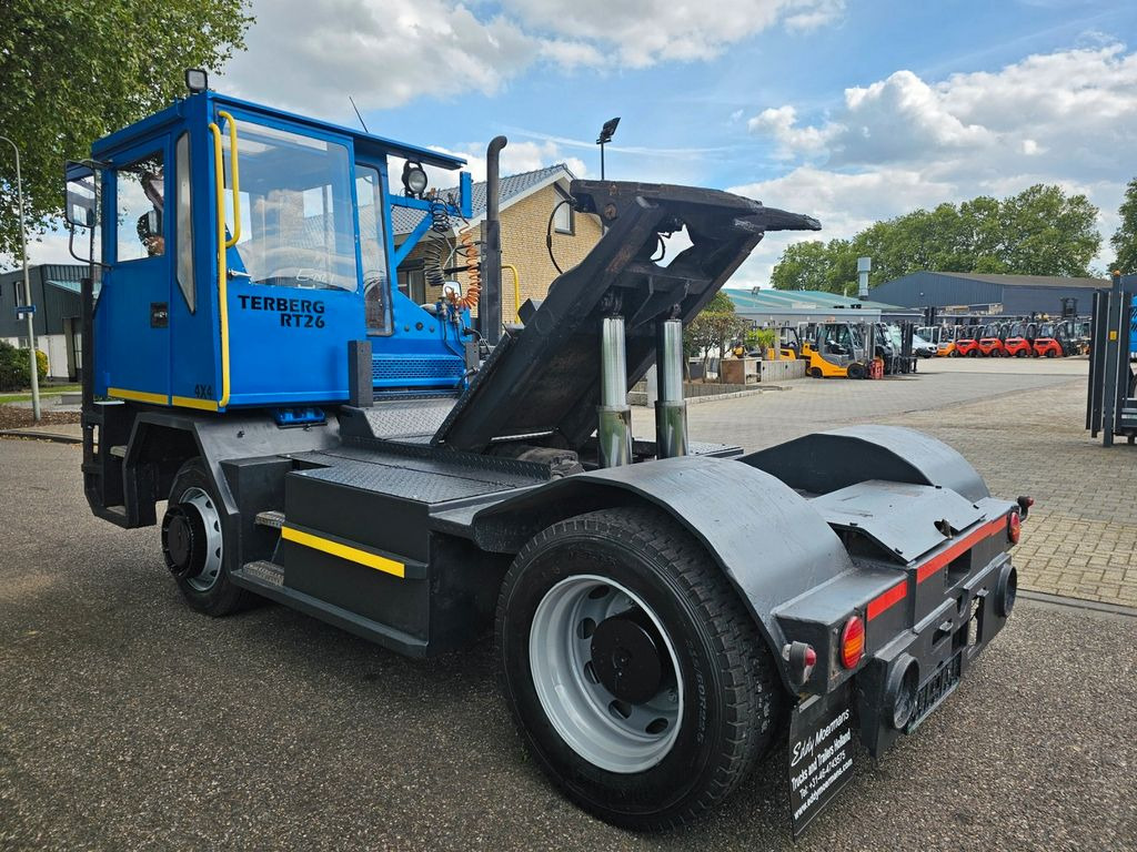Terberg RT 26 4x4 Rangier Terminal SZM - Tractor unit: picture 4 Terberg RT 26 4x4 Rangier Terminal SZM - Tractor unit: picture 4