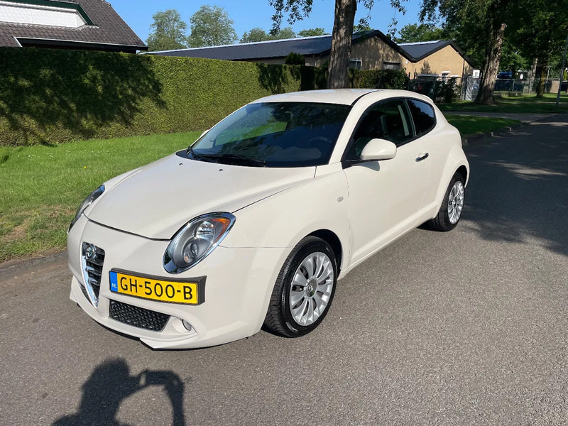 Alfa Romeo MiTo ALFA MITO Diesel MEGA MOOI - Hatchback: picture 1 Alfa Romeo MiTo ALFA MITO Diesel MEGA MOOI - Hatchback: picture 1