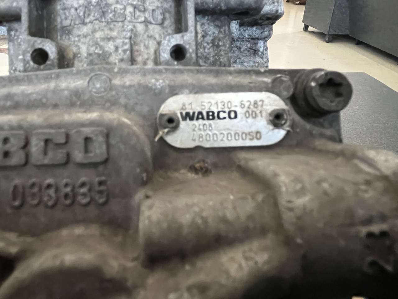 FOOT BRAKE VALVE ELECTRONIC BRAKE SYSTEM MAN TGM-TGL - Brake parts for Truck: picture 5 FOOT BRAKE VALVE ELECTRONIC BRAKE SYSTEM MAN TGM-TGL - Brake parts for Truck: picture 5