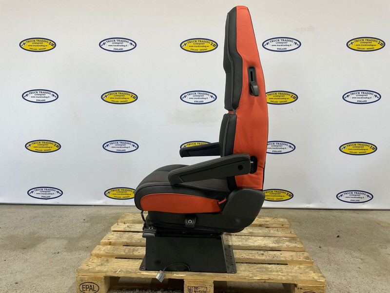 Volvo FH5 - Seat: picture 4 Volvo FH5 - Seat: picture 4
