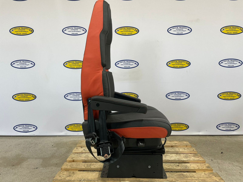 Volvo FH5 - Seat: picture 5 Volvo FH5 - Seat: picture 5