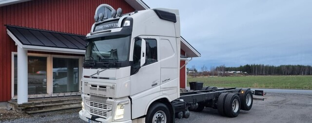 Volvo FH540 6X4 Globe XL - Cab chassis truck: picture 1 Volvo FH540 6X4 Globe XL - Cab chassis truck: picture 1