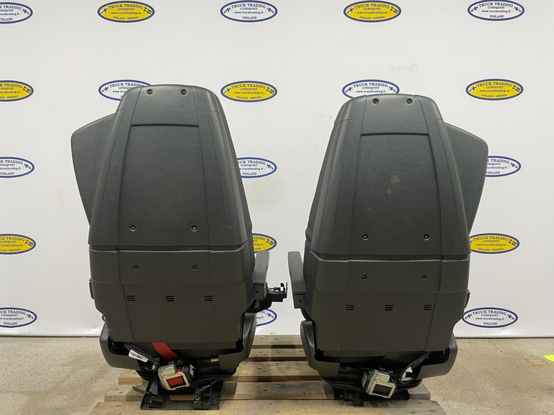 Volvo FM5 - Seat: picture 4 Volvo FM5 - Seat: picture 4