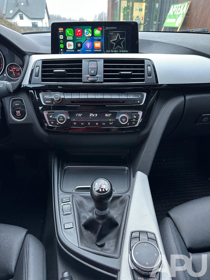 BMW 330i F30 M-PAKIET PERFORMANCE - Car: picture 4 BMW 330i F30 M-PAKIET PERFORMANCE - Car: picture 4