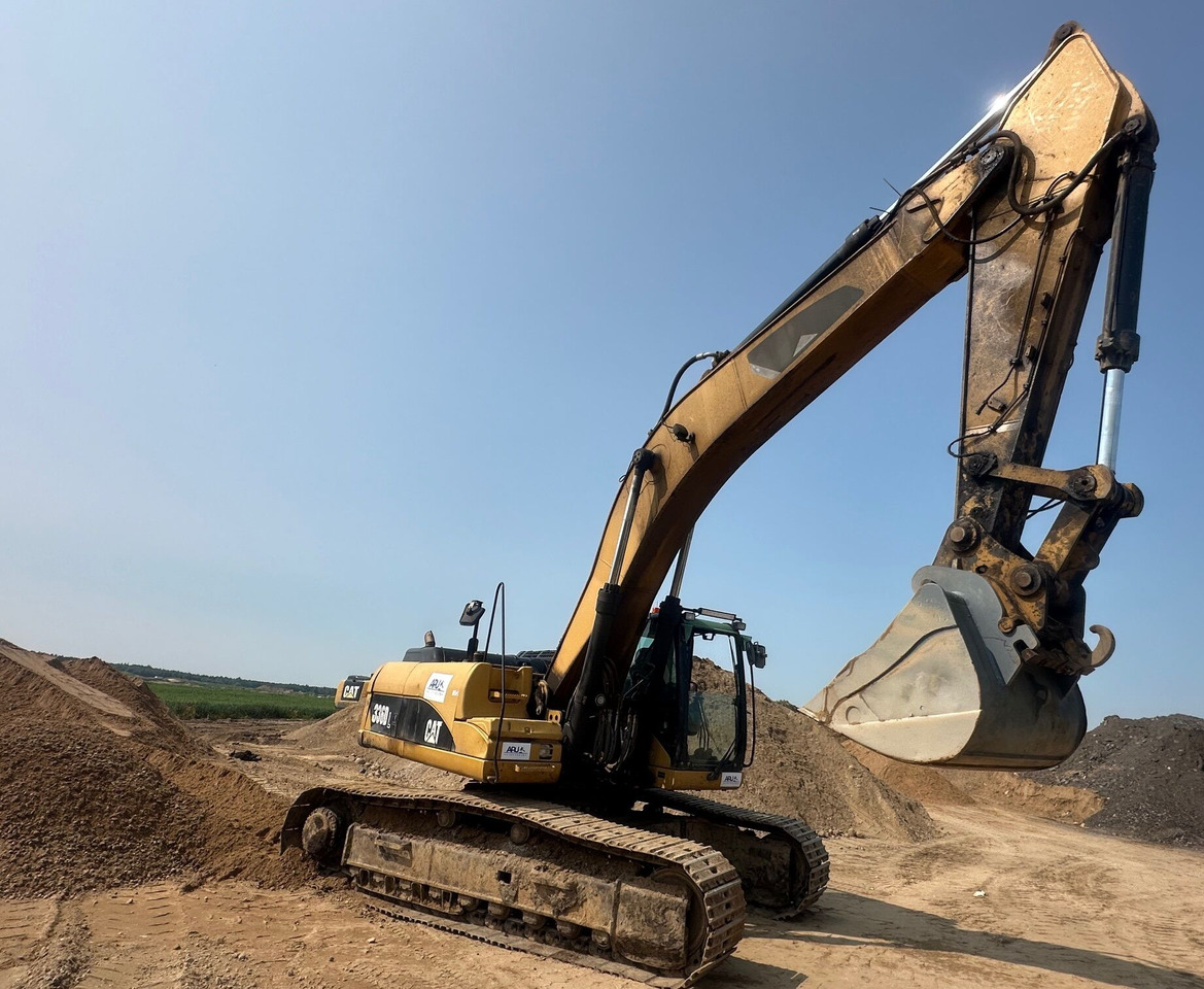 Crawler excavator Caterpillar 336D: picture 15