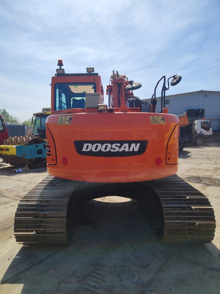 DOOSAN DX140LCR-3 - Crawler excavator: picture 5 DOOSAN DX140LCR-3 - Crawler excavator: picture 5