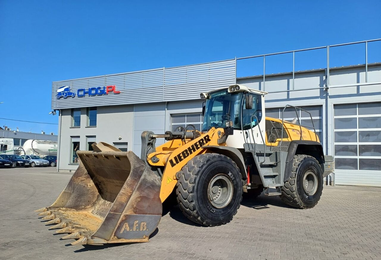 Liebherr L 566 - Wheel loader: picture 1 Liebherr L 566 - Wheel loader: picture 1