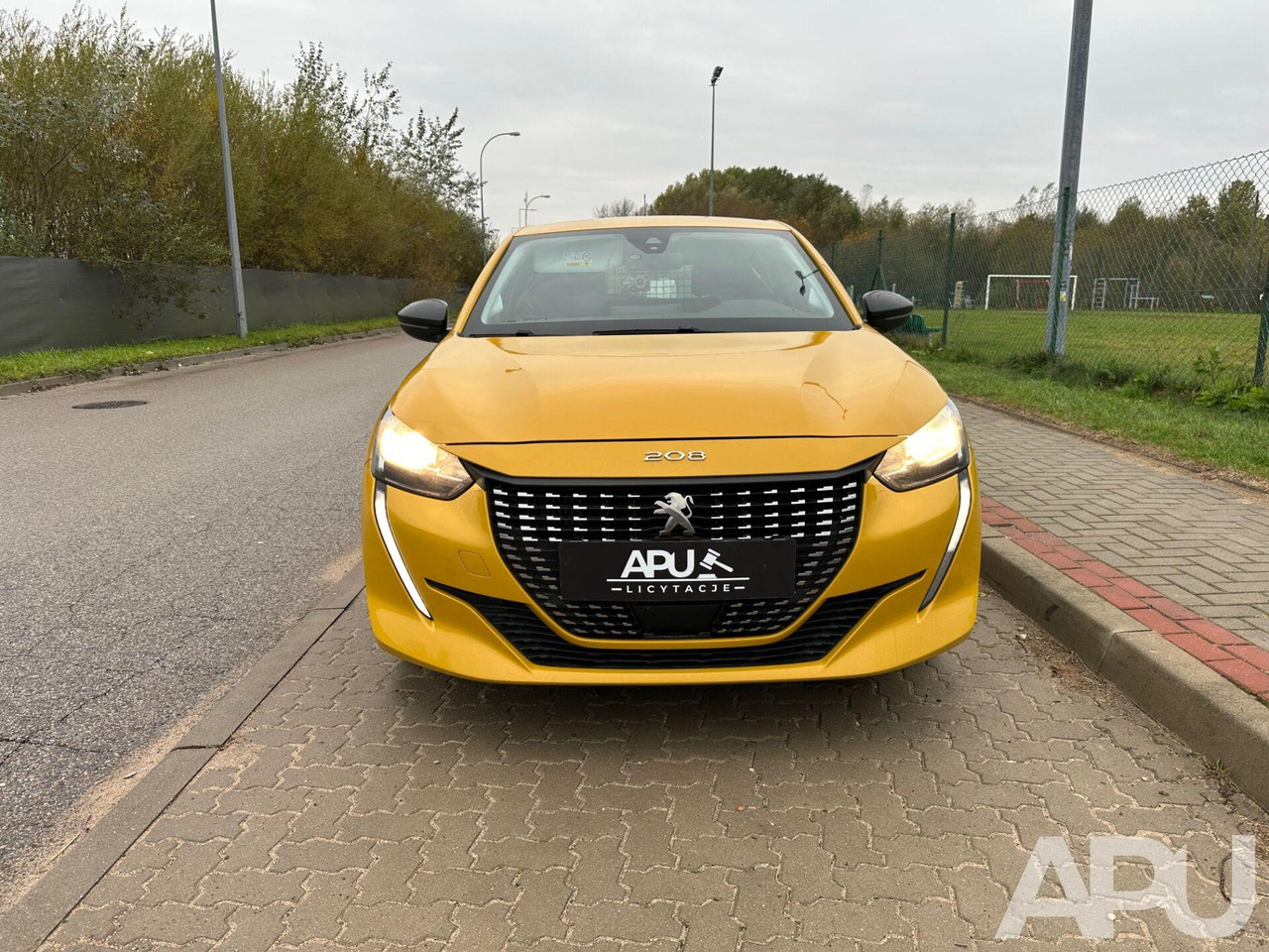 PEUGEOT 208 1,2 VAN - Car: picture 2 PEUGEOT 208 1,2 VAN - Car: picture 2
