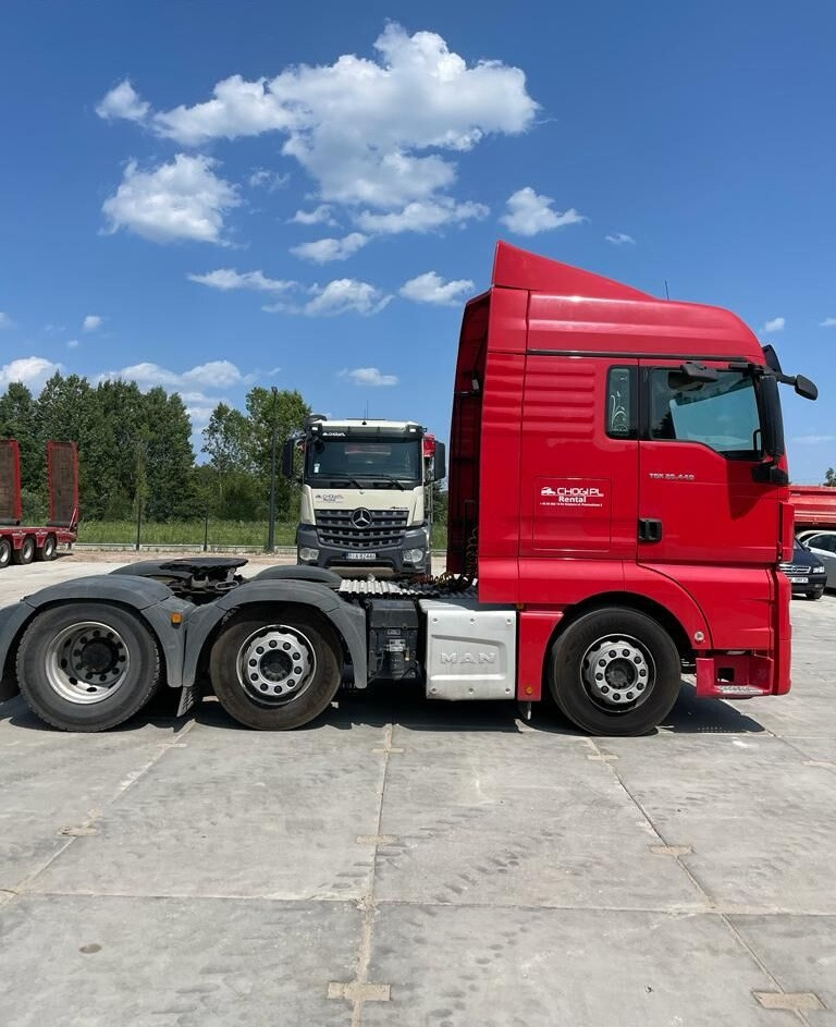 MAN TGX 26.440 - Tractor unit: picture 3 MAN TGX 26.440 - Tractor unit: picture 3