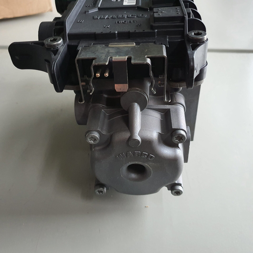 DAF EBS MODULATOR 1607915 - Brake valve for Truck: picture 4 DAF EBS MODULATOR 1607915 - Brake valve for Truck: picture 4