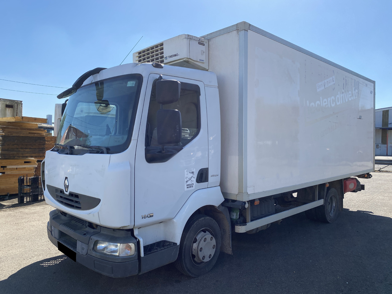 RENAULT midlum frigorifique - Refrigerator truck: picture 4 RENAULT midlum frigorifique - Refrigerator truck: picture 4