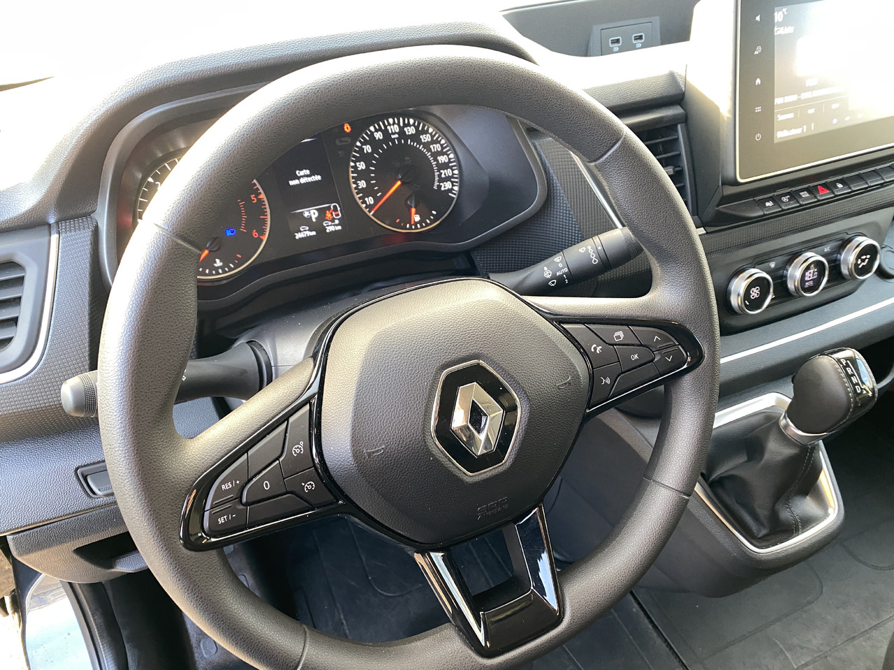 Refrigerated van, Combi van for transportation of food Renault Trafic trafic: picture 9 Refrigerated van, Combi van for transportation of food Renault Trafic trafic: picture 9