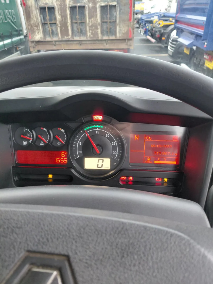 2016 Renault D18 Curtainsider - Curtainsider truck: picture 3 2016 Renault D18 Curtainsider - Curtainsider truck: picture 3