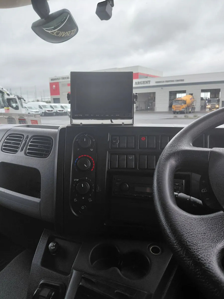 2019 Renault D 12T - Box truck: picture 4 2019 Renault D 12T - Box truck: picture 4