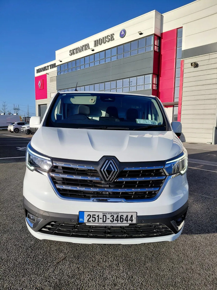 Panel van 2025 Renault Trafic170HP Auto: picture 10