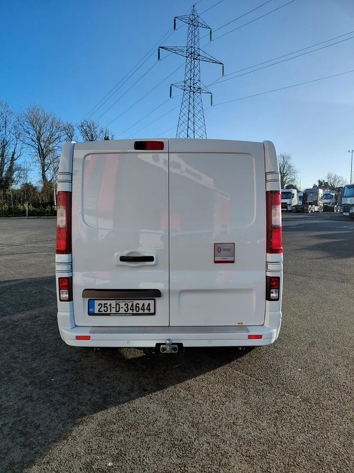 Panel van 2025 Renault Trafic170HP Auto: picture 14