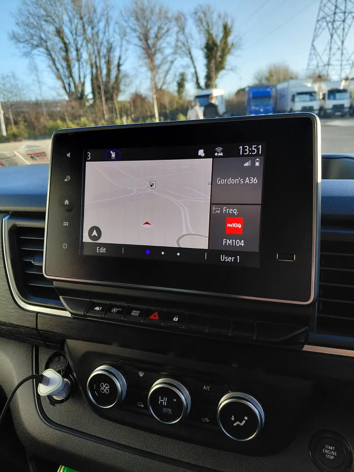 Panel van 2025 Renault Trafic170HP Auto: picture 7