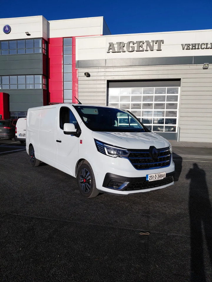 Panel van 2025 Renault Trafic170HP Auto: picture 19