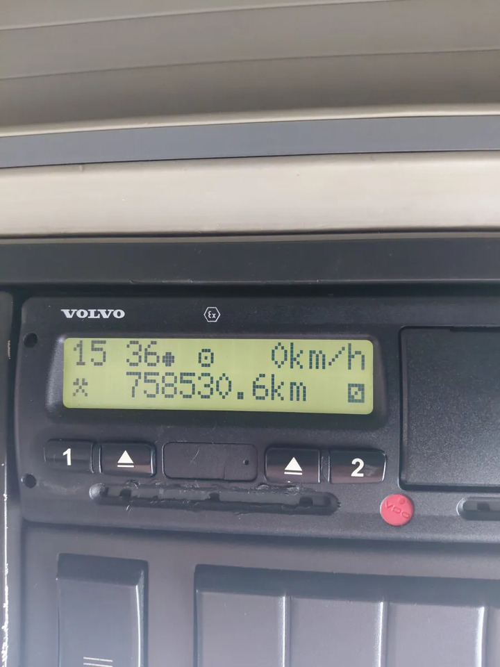 2016 Volvo FH460 Globetrotter - Tractor unit: picture 3 2016 Volvo FH460 Globetrotter - Tractor unit: picture 3